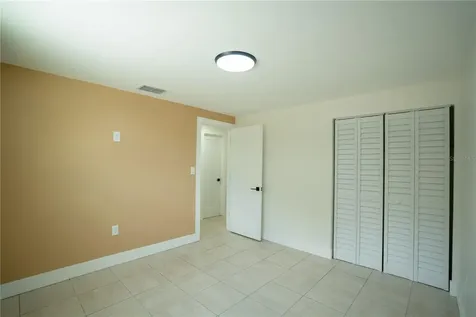 6002 W Clifton Street Tampa FL 33634