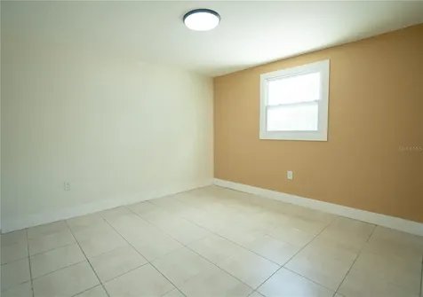 6002 W Clifton Street Tampa FL 33634