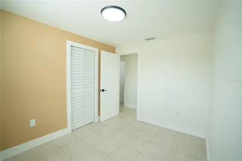 6002 W Clifton Street Tampa FL 33634