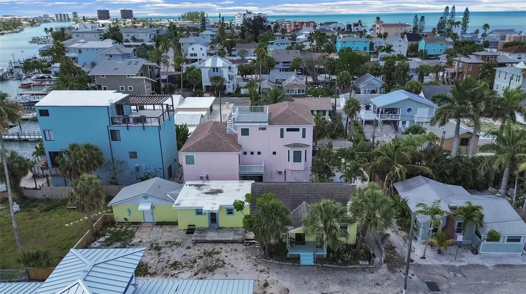 201 90th Avenue Treasure Island FL 33706