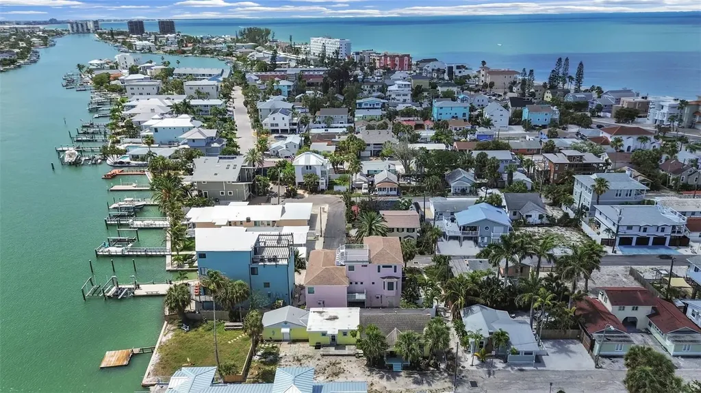 201 90th Avenue Treasure Island FL 33706