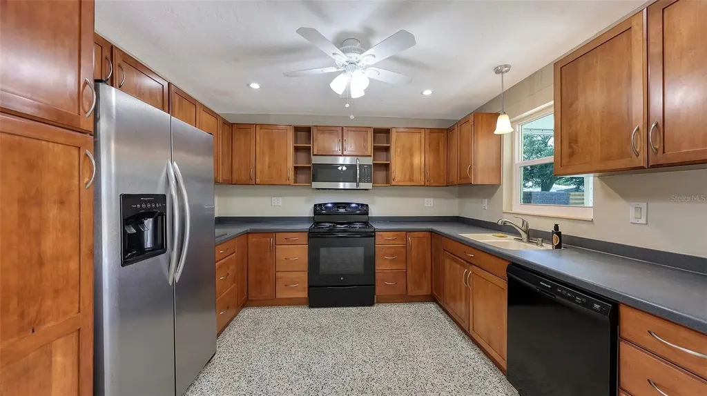 2542 Tulip Street Sarasota FL 34239