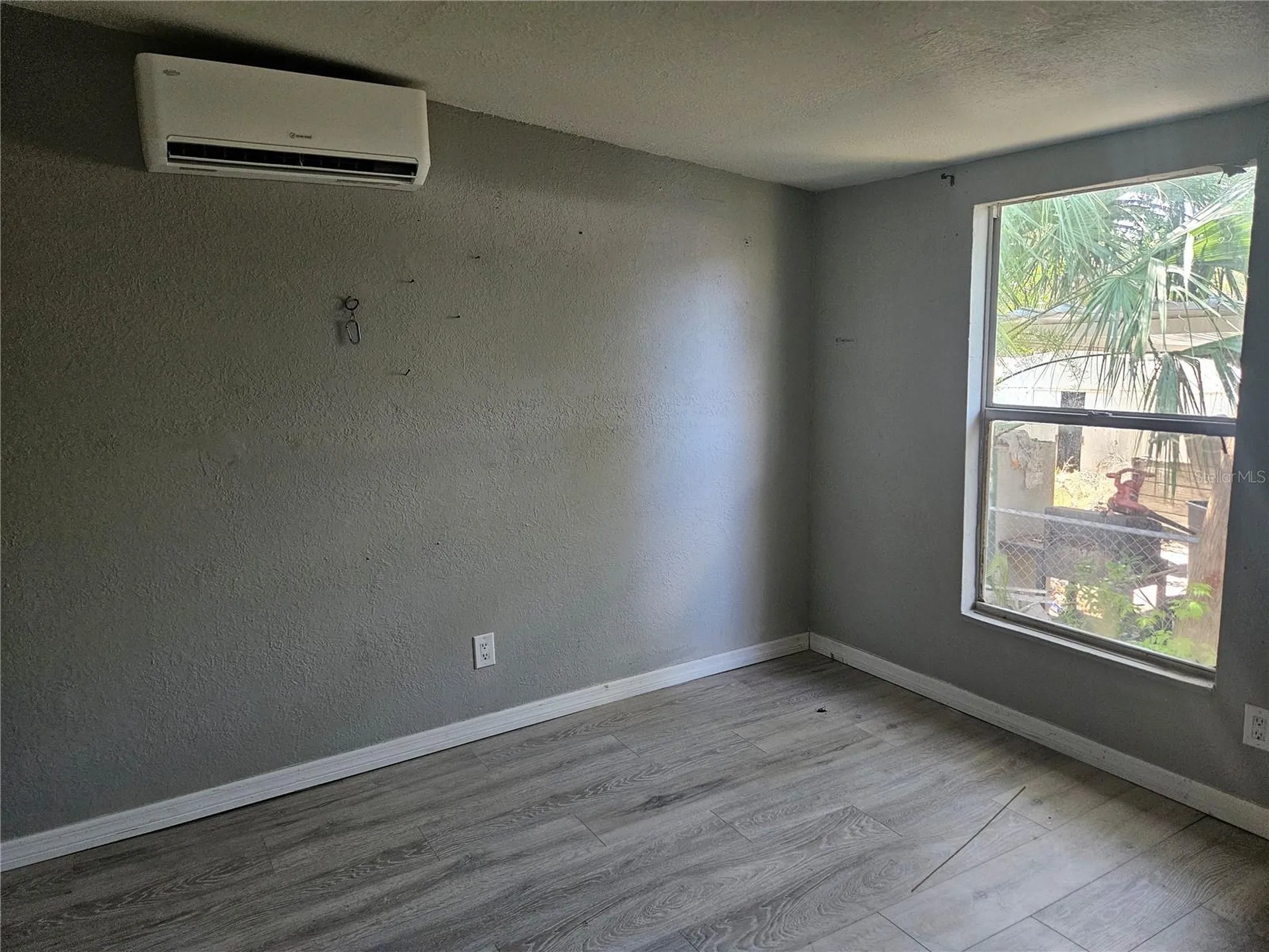 2220 20th Street S St Petersburg FL 33712