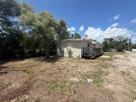 2220 20TH Street S St Petersburg FL 33712