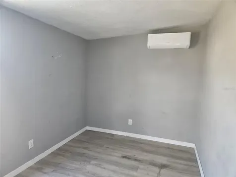 2220 20th Street S St Petersburg FL 33712