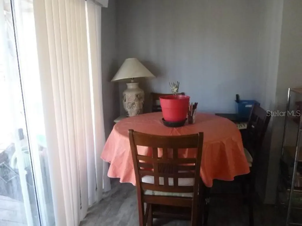 528 Central Avenue Frostproof FL 33843