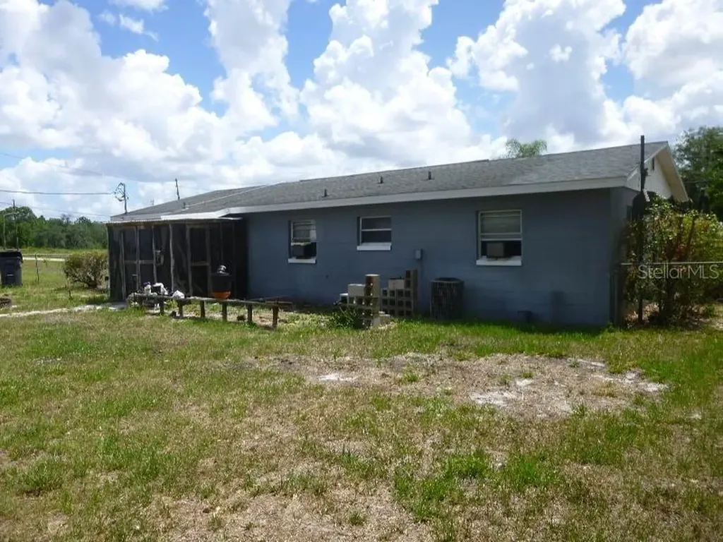 528 Central Avenue Frostproof FL 33843