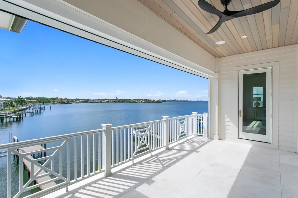 16 Sandpiper Road Tampa FL 33609