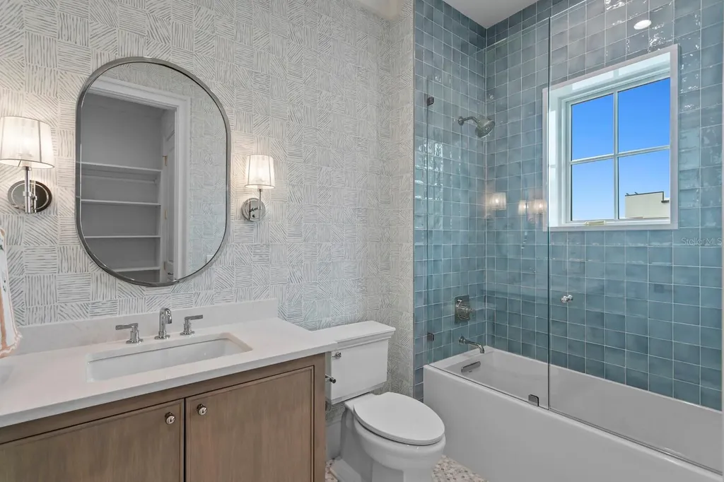 16 Sandpiper Road Tampa FL 33609