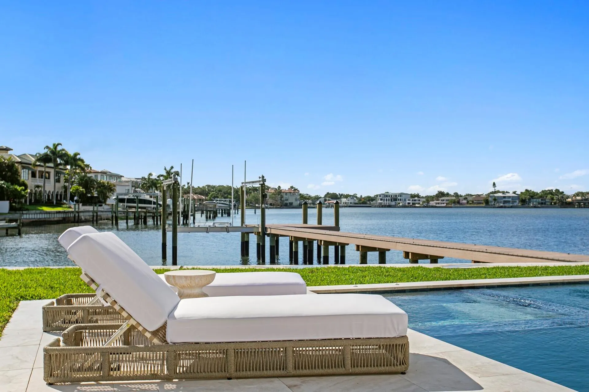 16 Sandpiper Road Tampa FL 33609