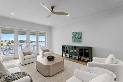 16 Sandpiper Road Tampa FL 33609