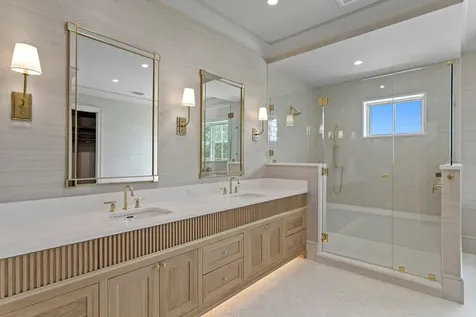 16 Sandpiper Road Tampa FL 33609