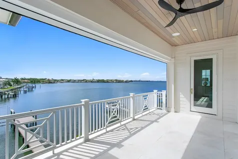 16 Sandpiper Road Tampa FL 33609
