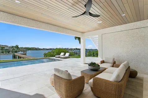 16 Sandpiper Road Tampa FL 33609