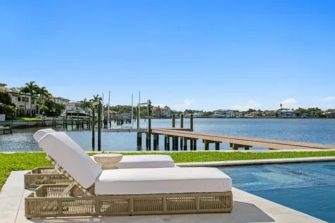16 Sandpiper Road Tampa FL 33609
