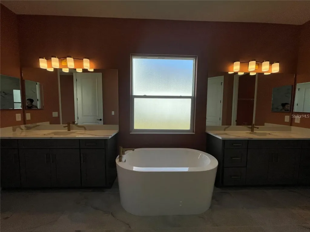 2507 Star Apple Way Sarasota FL 34240