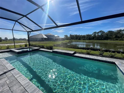 2507 Star Apple Way Sarasota FL 34240