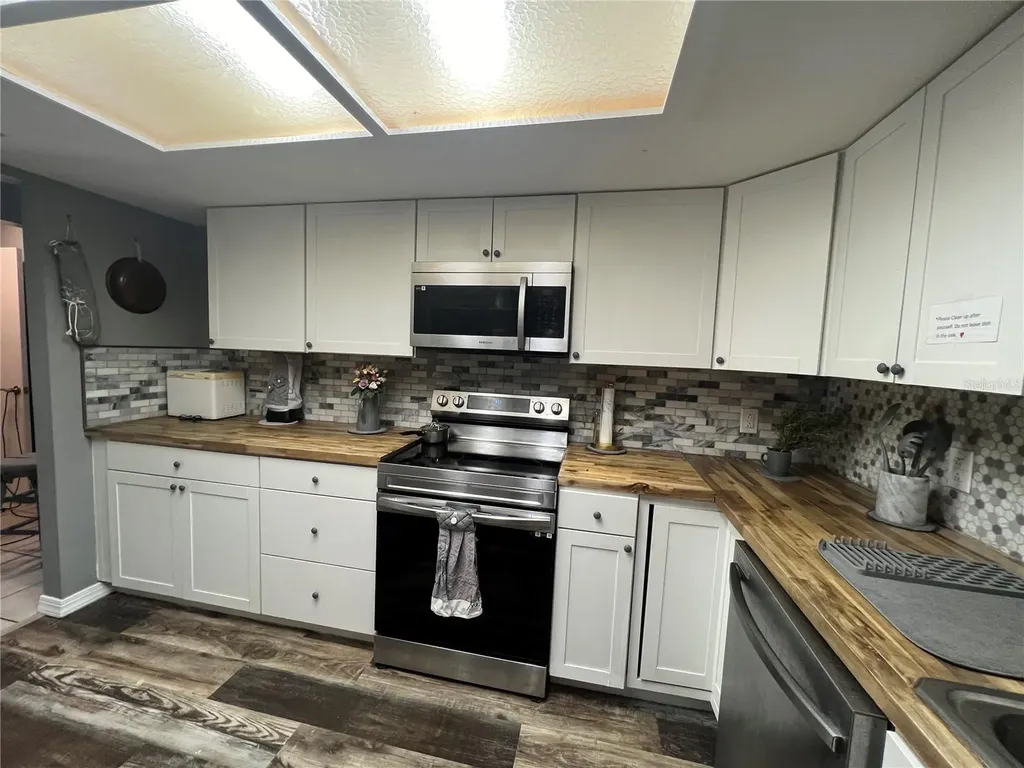 220 NE 11th Street Crystal River FL 34428