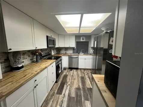 220 NE 11th Street Crystal River FL 34428