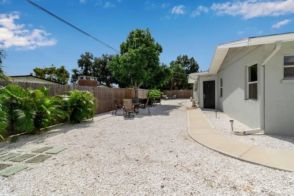 5723 26th Street W Bradenton FL 34207