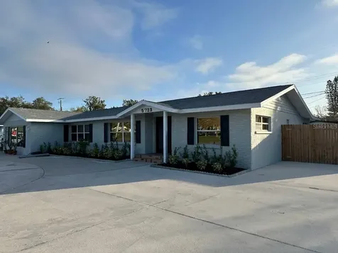 5723 26TH Street W Bradenton FL 34207
