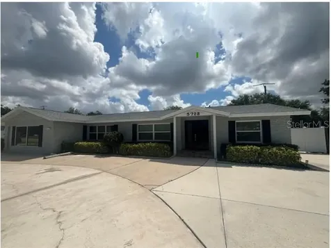 5723 26th Street W Bradenton FL 34207