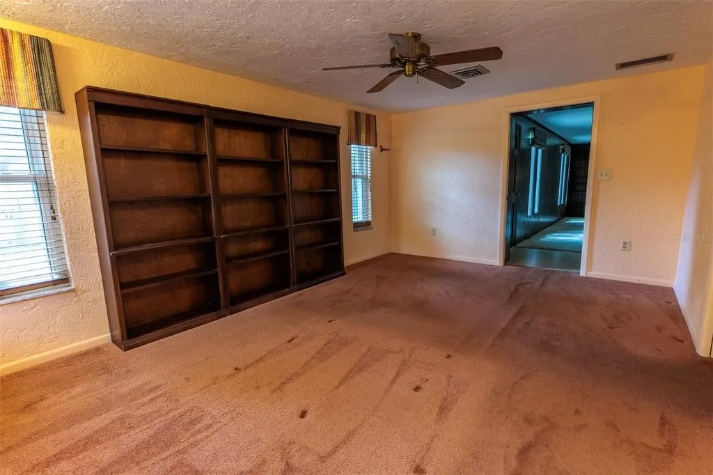 4334 61st Lane N Kenneth City FL 33709