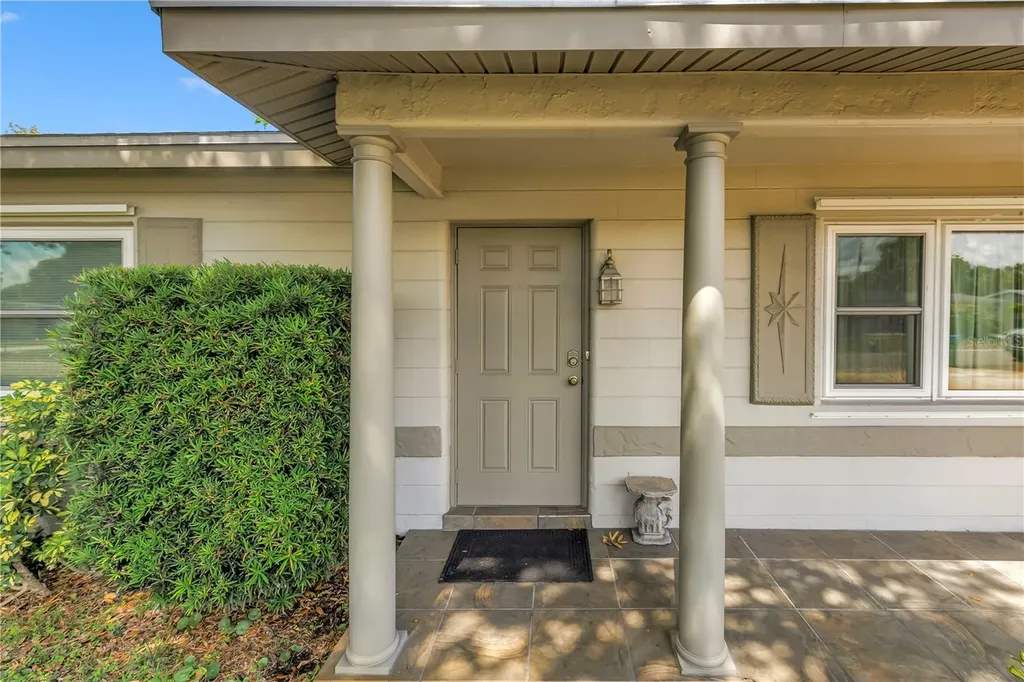 4334 61st Lane N Kenneth City FL 33709