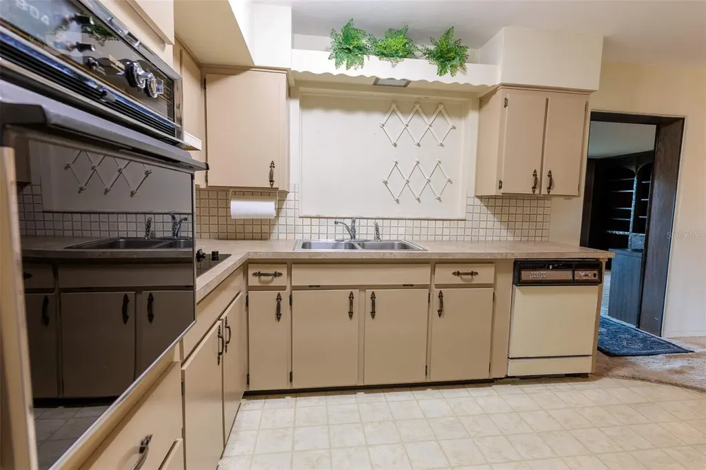 4334 61st Lane N Kenneth City FL 33709