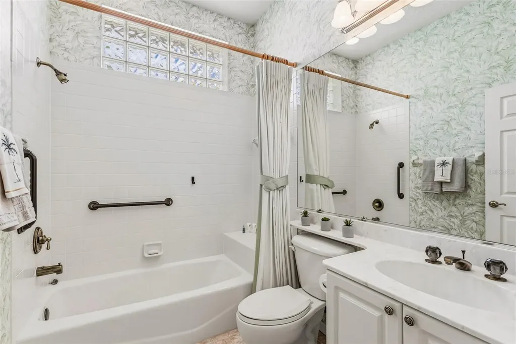8669 54th Avenue Circle E Bradenton FL 34211