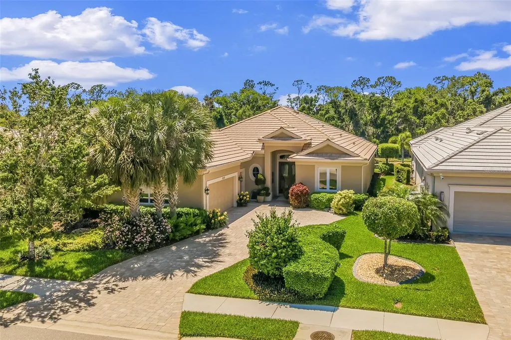 5010 Tobermory Way Bradenton FL 34211