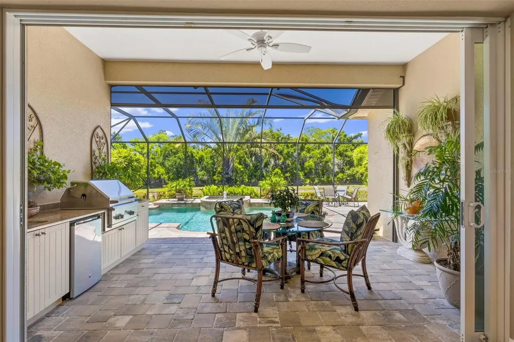 5010 Tobermory Way Bradenton FL 34211