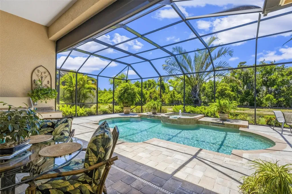 5010 Tobermory Way Bradenton FL 34211