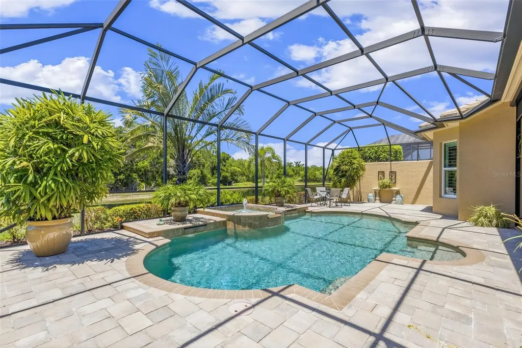 5010 Tobermory Way Bradenton FL 34211