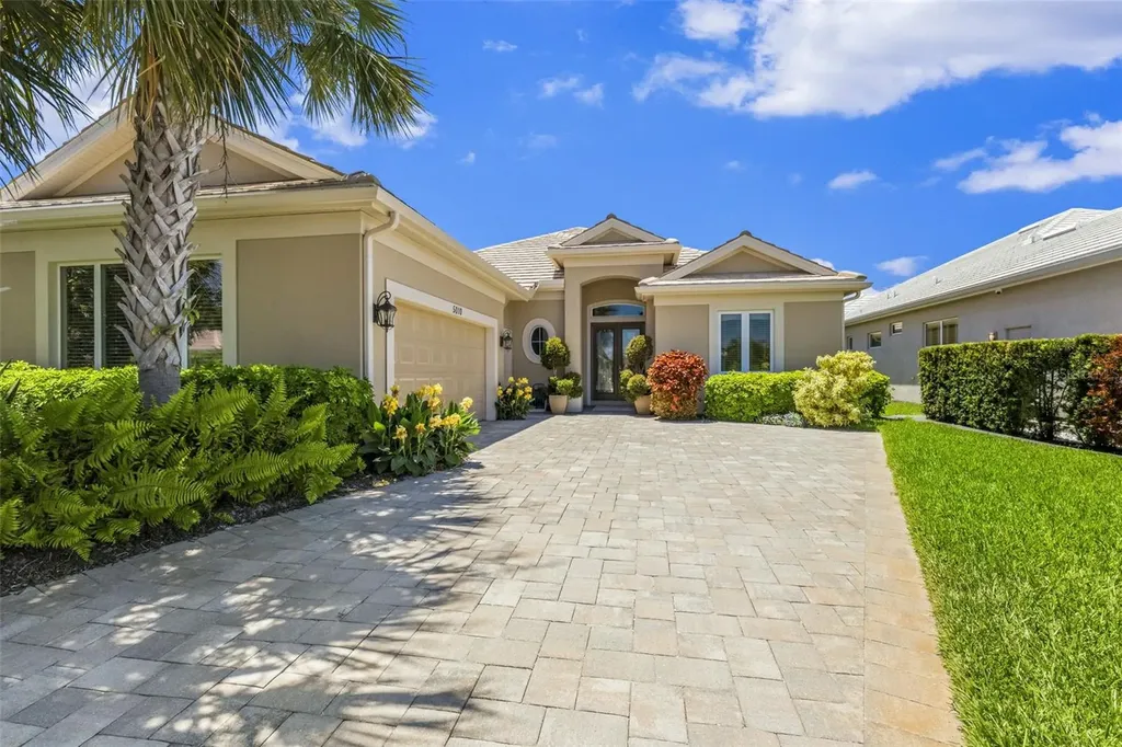 5010 Tobermory Way Bradenton FL 34211