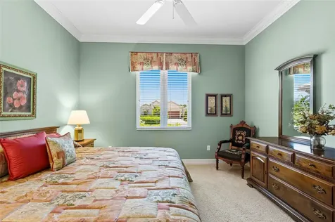 5010 Tobermory Way Bradenton FL 34211