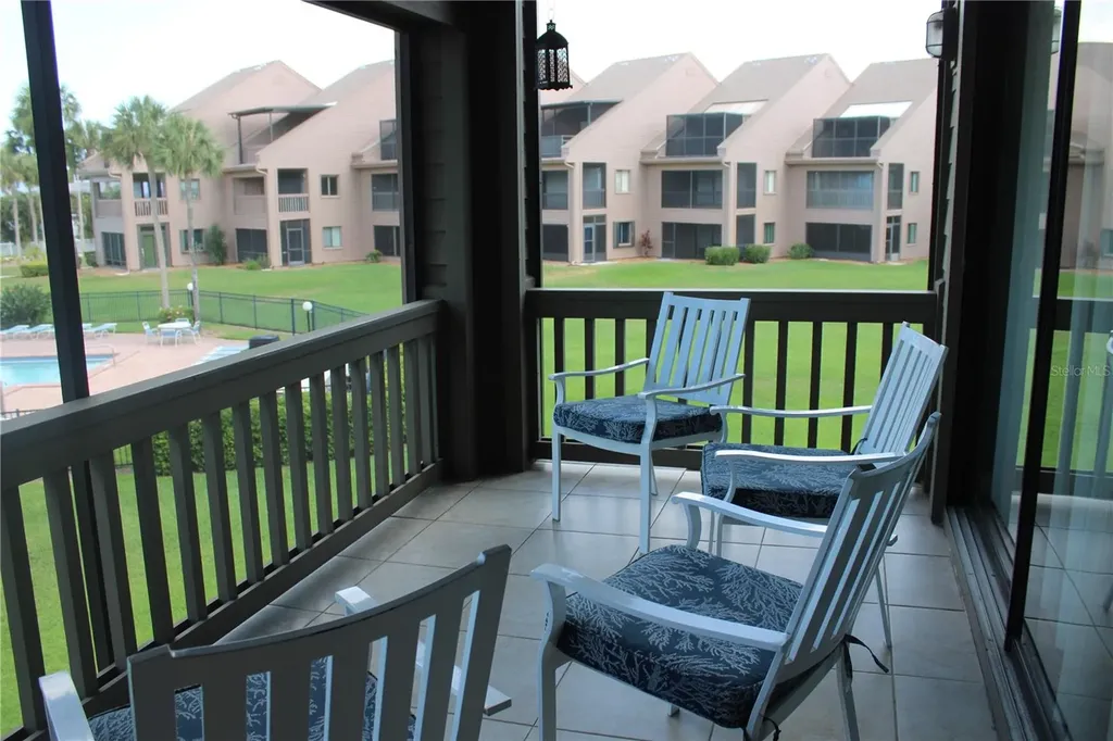 335 Windrush Loop Tarpon Springs FL 34689