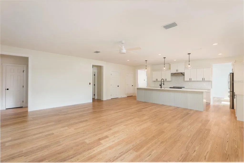 3414 W Cherokee Avenue Tampa FL 33611