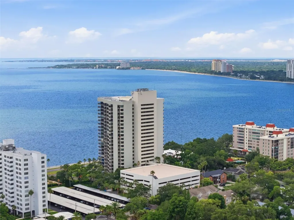 2413 Bayshore Boulevard Tampa FL 33629
