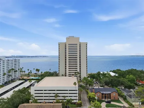 2413 Bayshore Boulevard Tampa FL 33629