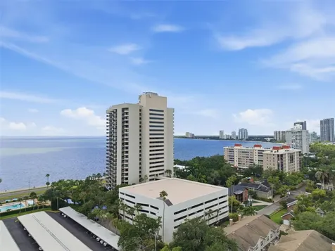 2413 Bayshore Boulevard Tampa FL 33629