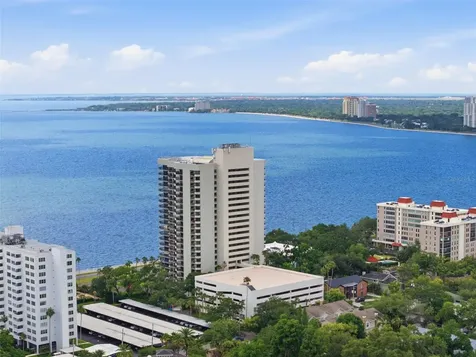 2413 Bayshore Boulevard Tampa FL 33629