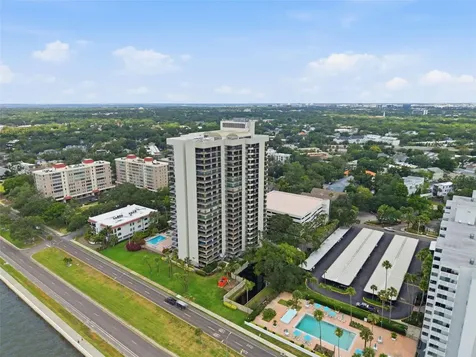 2413 Bayshore Boulevard Tampa FL 33629