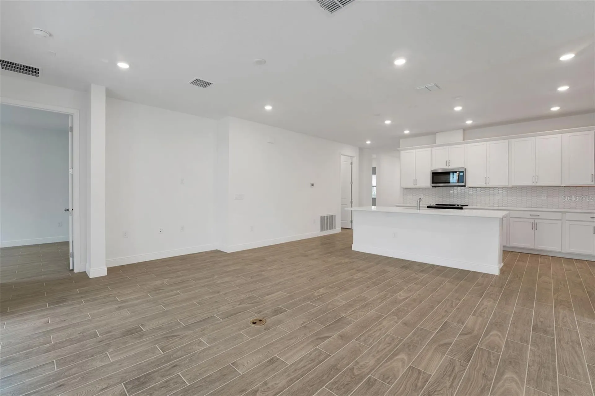 1002 Fiesta Key Circle Lady Lake FL 32159