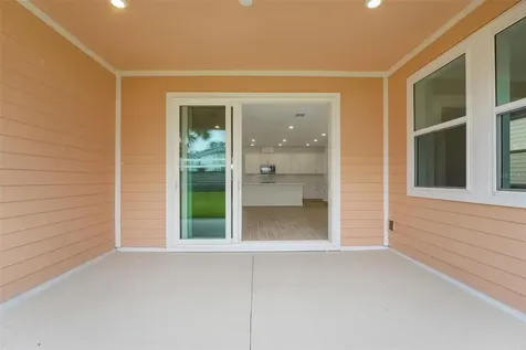 1002 Fiesta Key Circle Lady Lake FL 32159