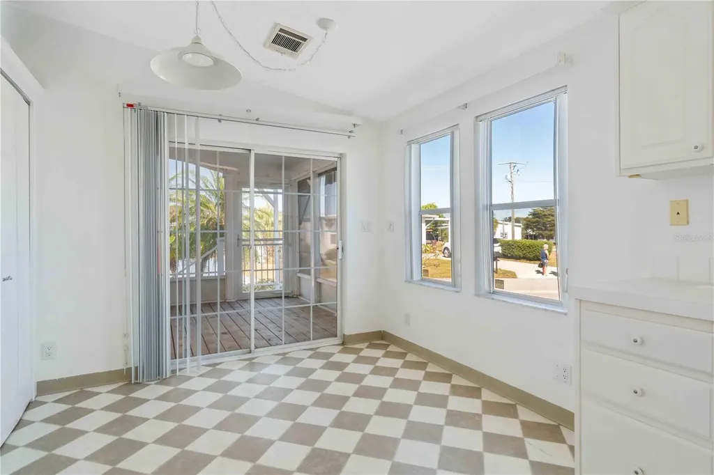 527 Fleetwood Street North Port FL 34287