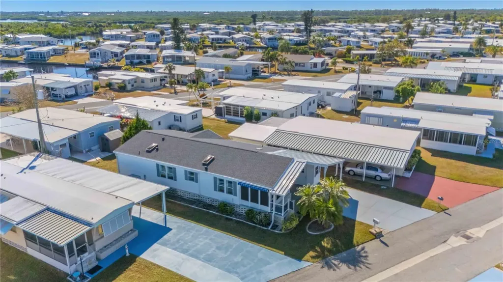 527 Fleetwood Street North Port FL 34287