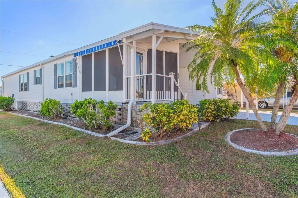 527 Fleetwood Street North Port FL 34287