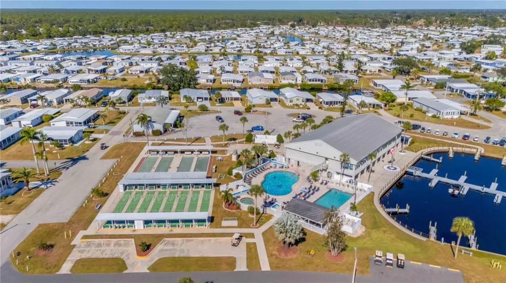 527 Fleetwood Street North Port FL 34287