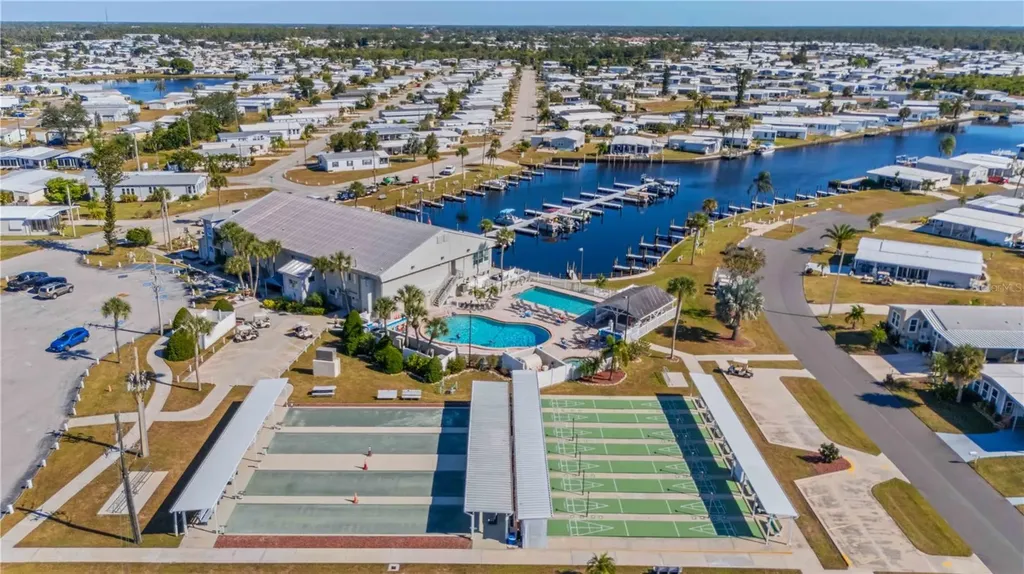 527 Fleetwood Street North Port FL 34287